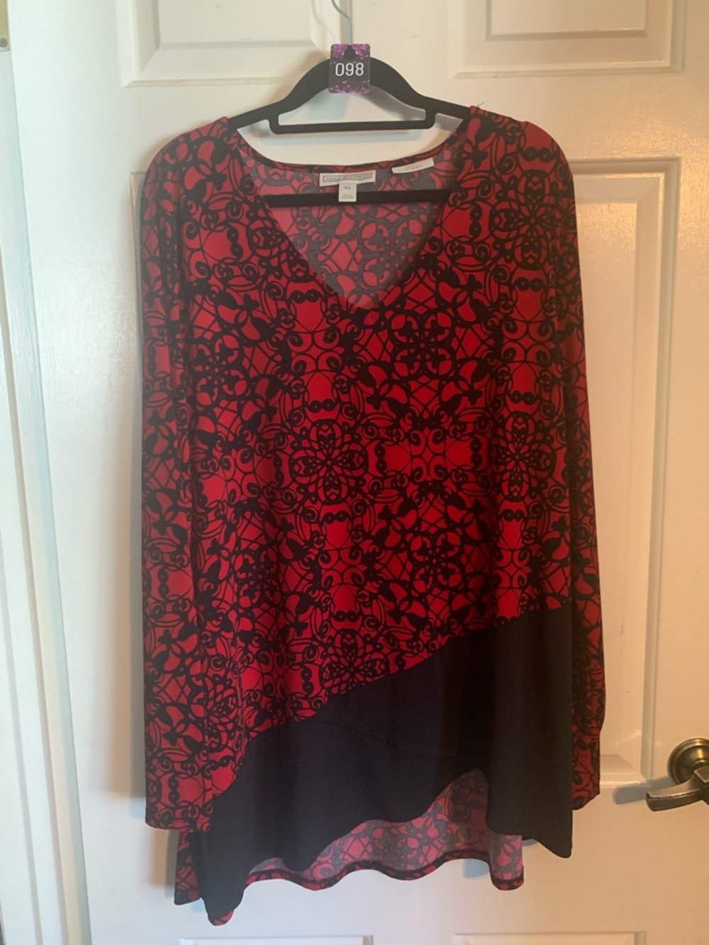 Dana Buchman Red & Black V-Neck Asymmetrical Tunic